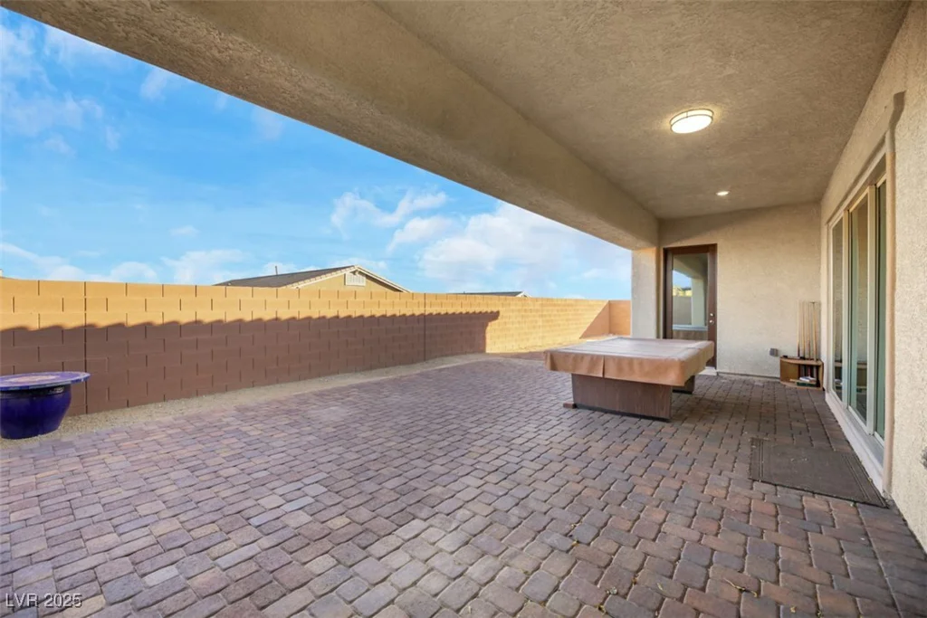 6364 Cambridge Creek, Las Vegas, NV 89149