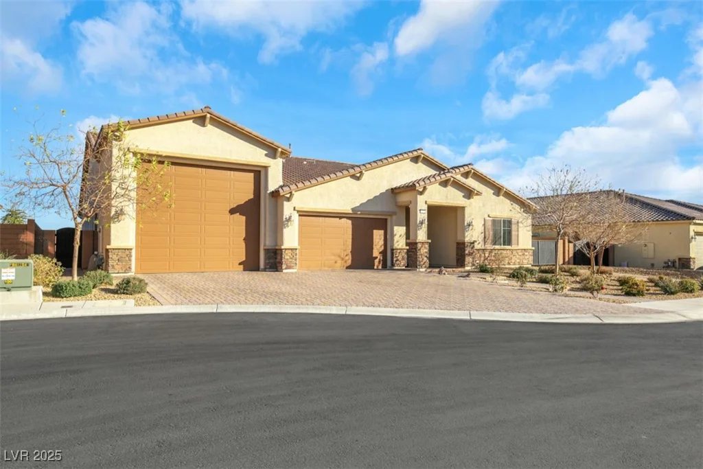 6364 Cambridge Creek, Las Vegas, NV 89149