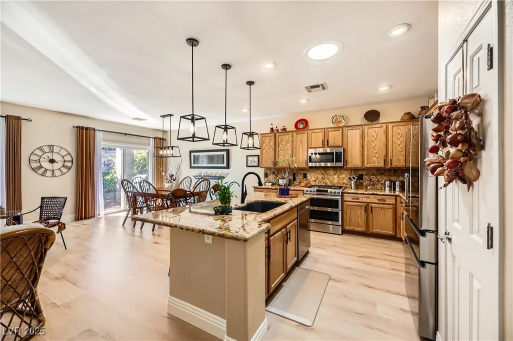 2401 Weaverville, Henderson, NV 89044