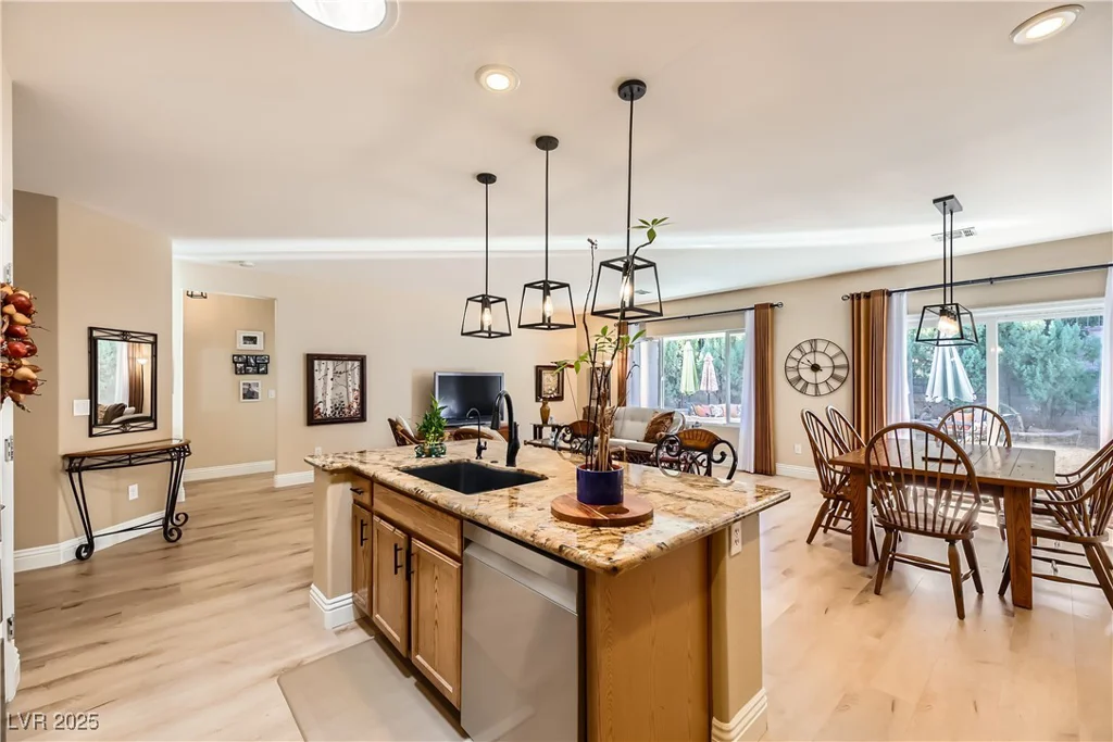 2401 Weaverville, Henderson, NV 89044