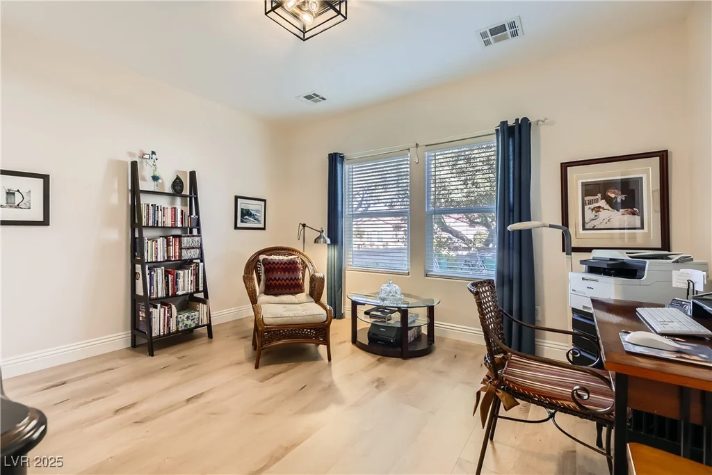 2401 Weaverville, Henderson, NV 89044