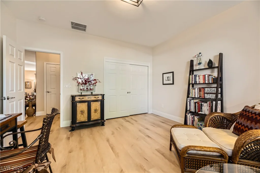 2401 Weaverville, Henderson, NV 89044