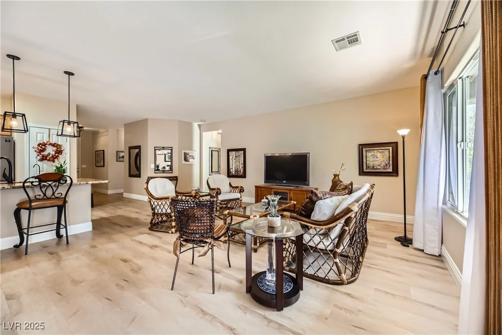 2401 Weaverville, Henderson, NV 89044