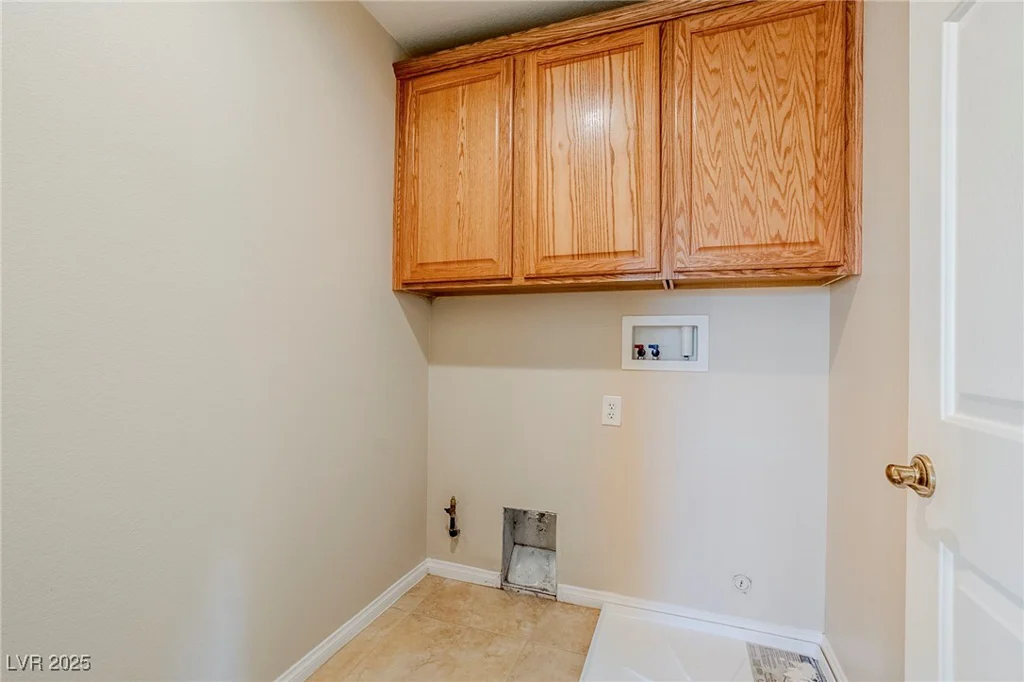 9494 Stillwater Bend, Las Vegas, NV 89178