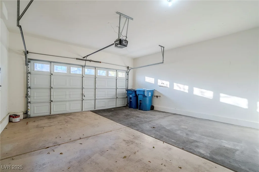 9494 Stillwater Bend, Las Vegas, NV 89178