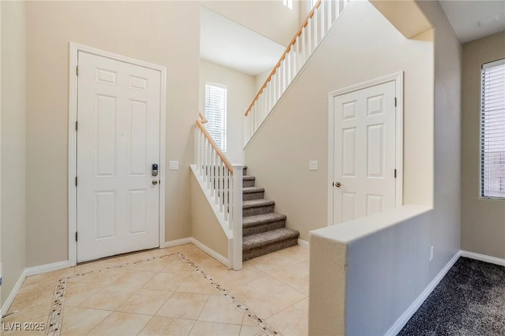 9494 Stillwater Bend, Las Vegas, NV 89178