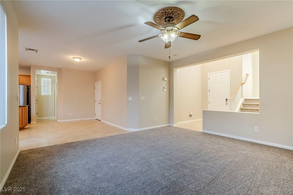 9494 Stillwater Bend, Las Vegas, NV 89178