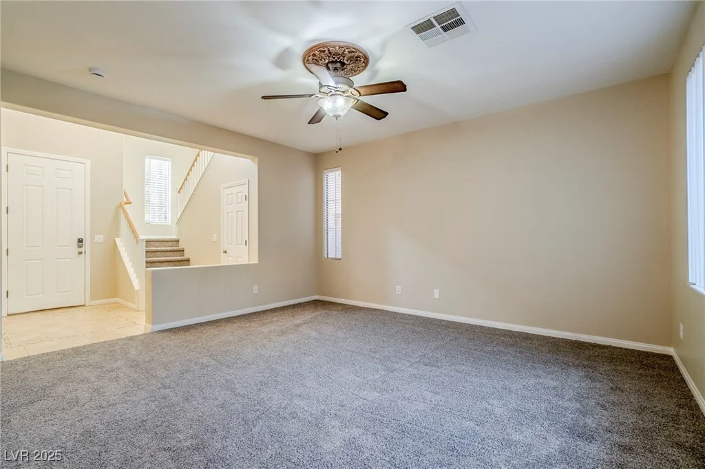 9494 Stillwater Bend, Las Vegas, NV 89178