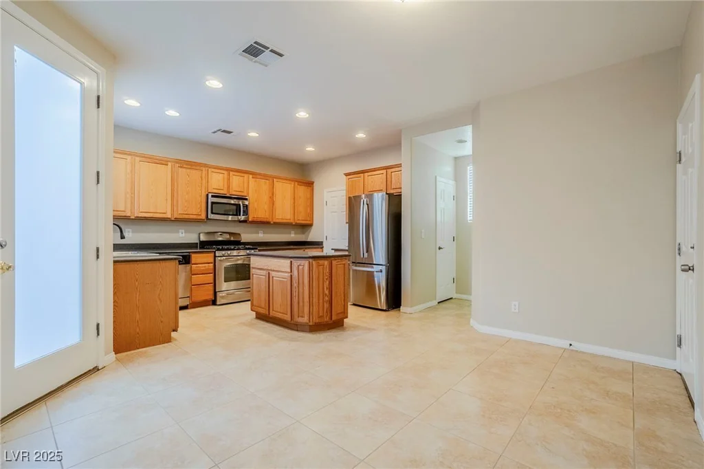 9494 Stillwater Bend, Las Vegas, NV 89178