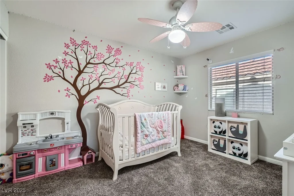 5599 Valley Mill, Las Vegas, NV 89148