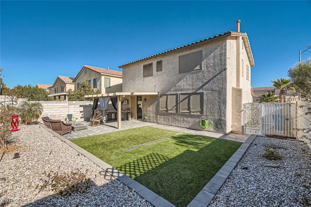 5599 Valley Mill, Las Vegas, NV 89148