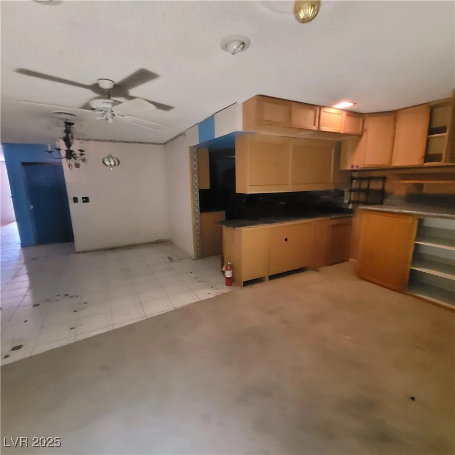 3011 Liberty, Las Vegas, NV 89121