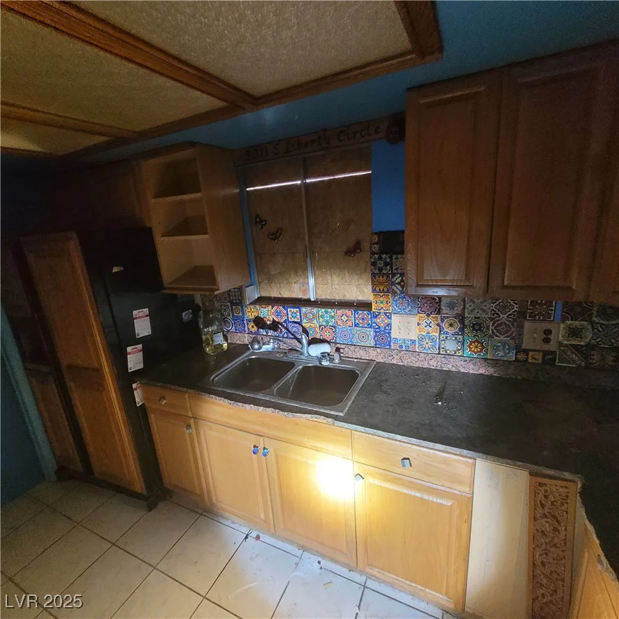 3011 Liberty, Las Vegas, NV 89121