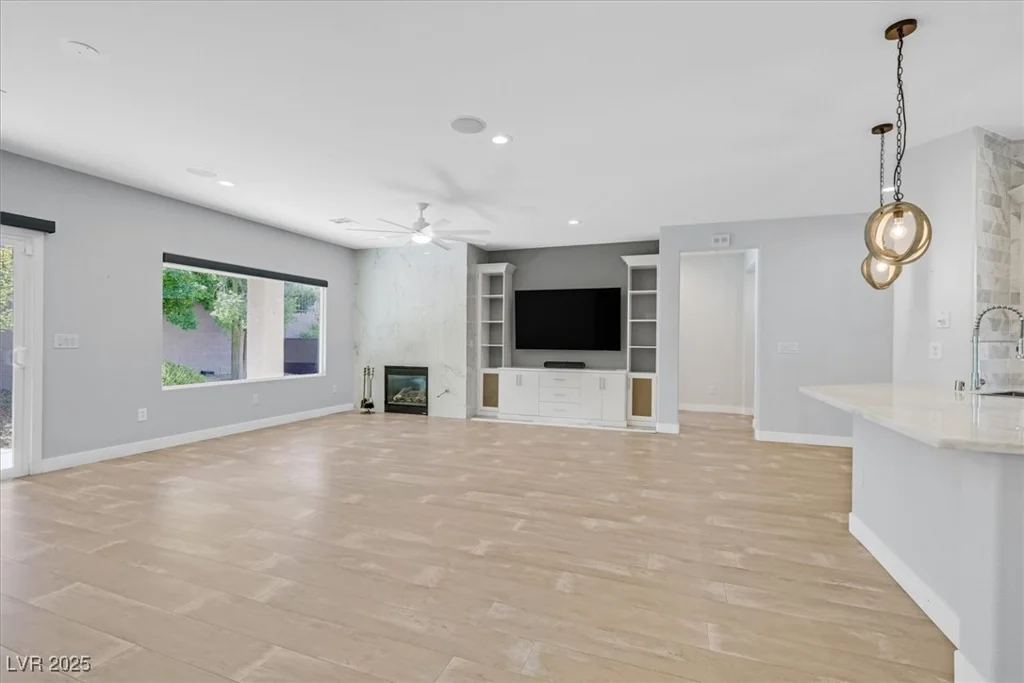 2236 Waterton Rivers, Henderson, NV 89044
