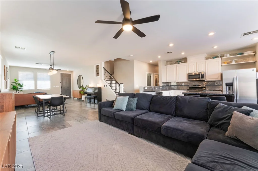 10444 Britton Hill, Las Vegas, NV 89129