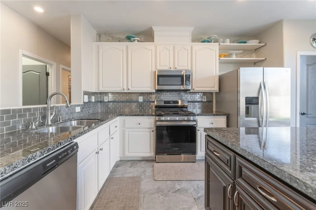 10444 Britton Hill, Las Vegas, NV 89129