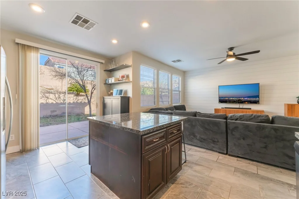 10444 Britton Hill, Las Vegas, NV 89129