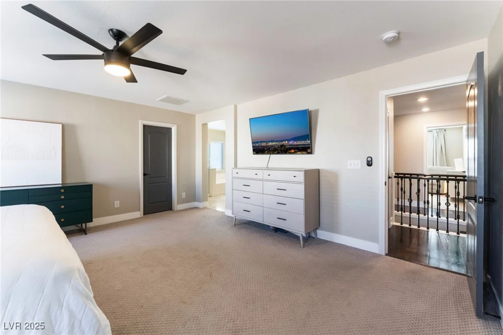 10444 Britton Hill, Las Vegas, NV 89129