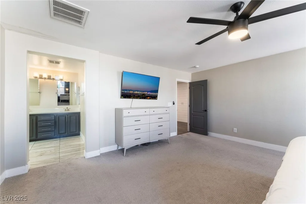 10444 Britton Hill, Las Vegas, NV 89129