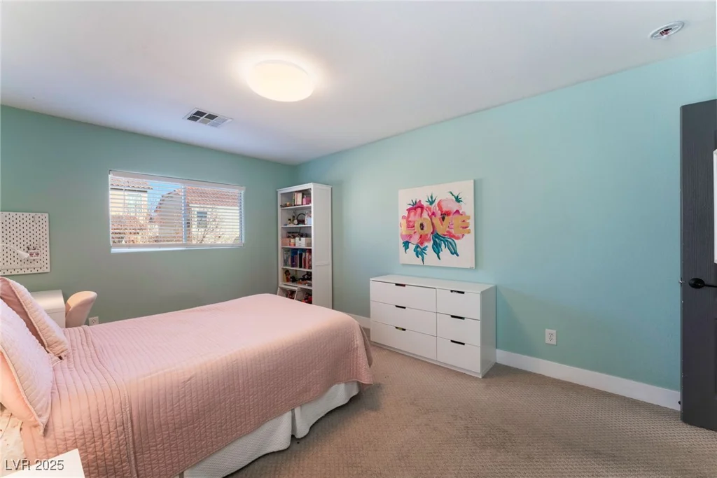 10444 Britton Hill, Las Vegas, NV 89129