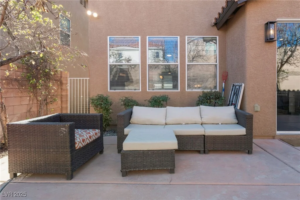 10444 Britton Hill, Las Vegas, NV 89129