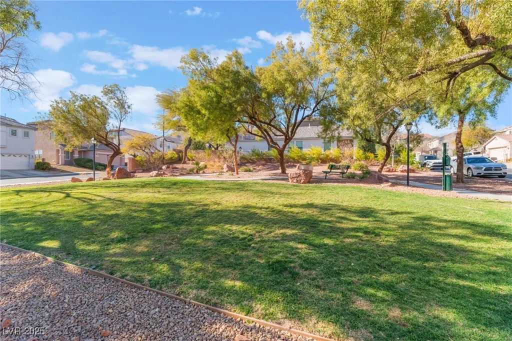 10444 Britton Hill, Las Vegas, NV 89129