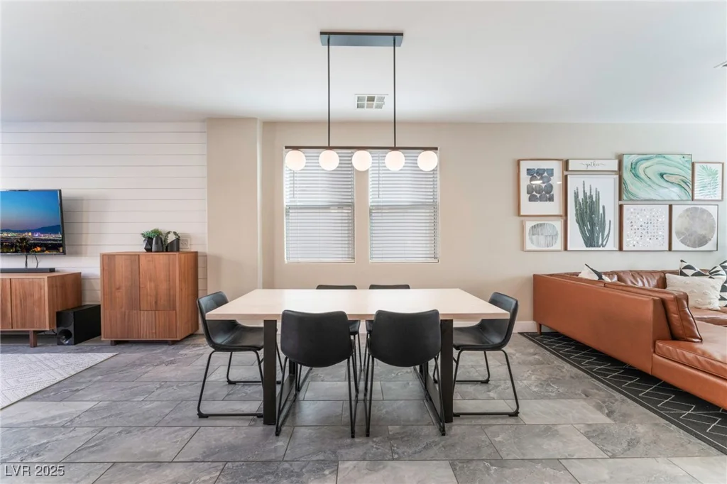 10444 Britton Hill, Las Vegas, NV 89129
