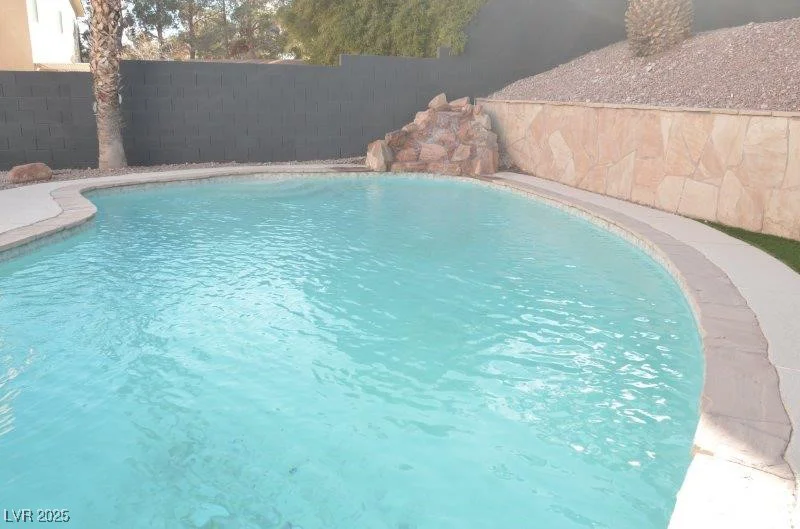 7409 Flat Rock, Las Vegas, NV 89131