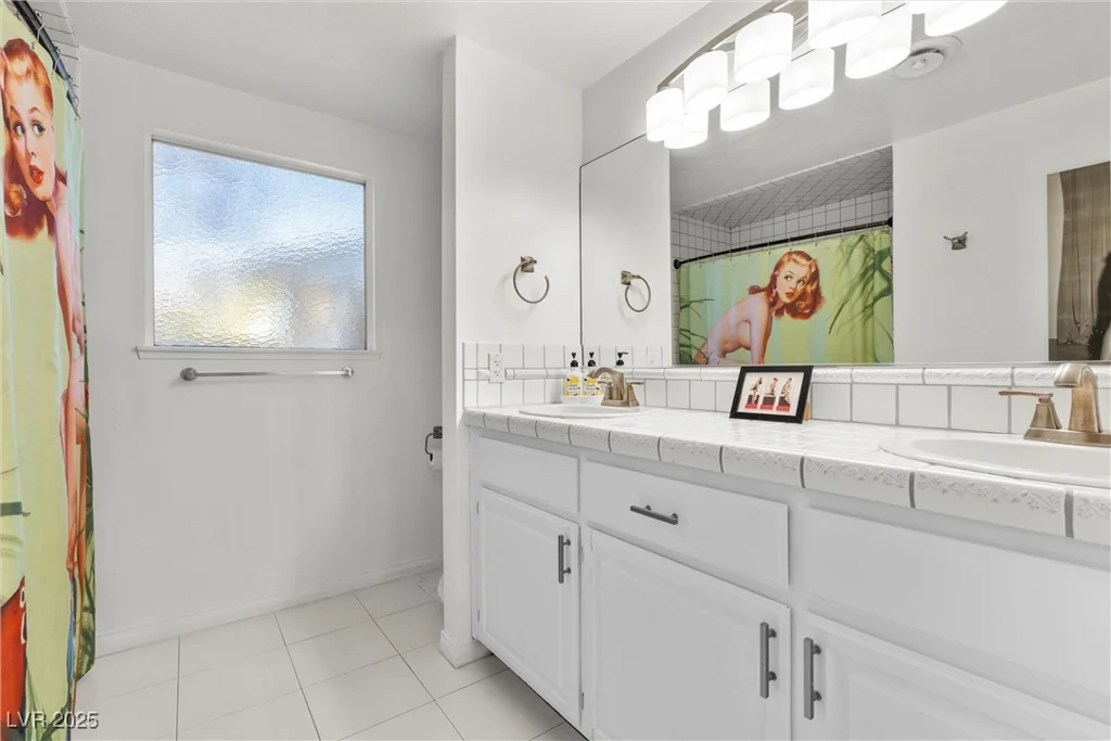 2192 Geronimo, Las Vegas, NV 89169