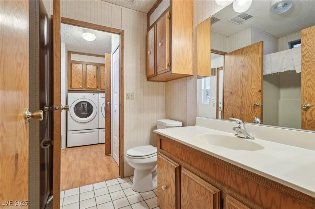 2949 Gavilan, Las Vegas, NV 89122