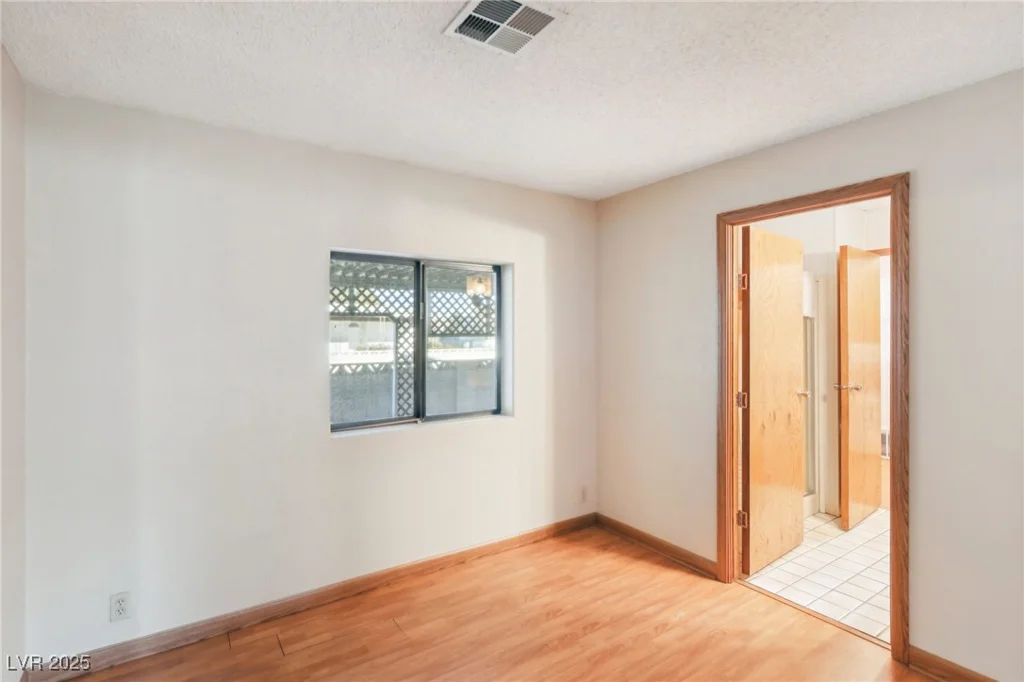 2949 Gavilan, Las Vegas, NV 89122
