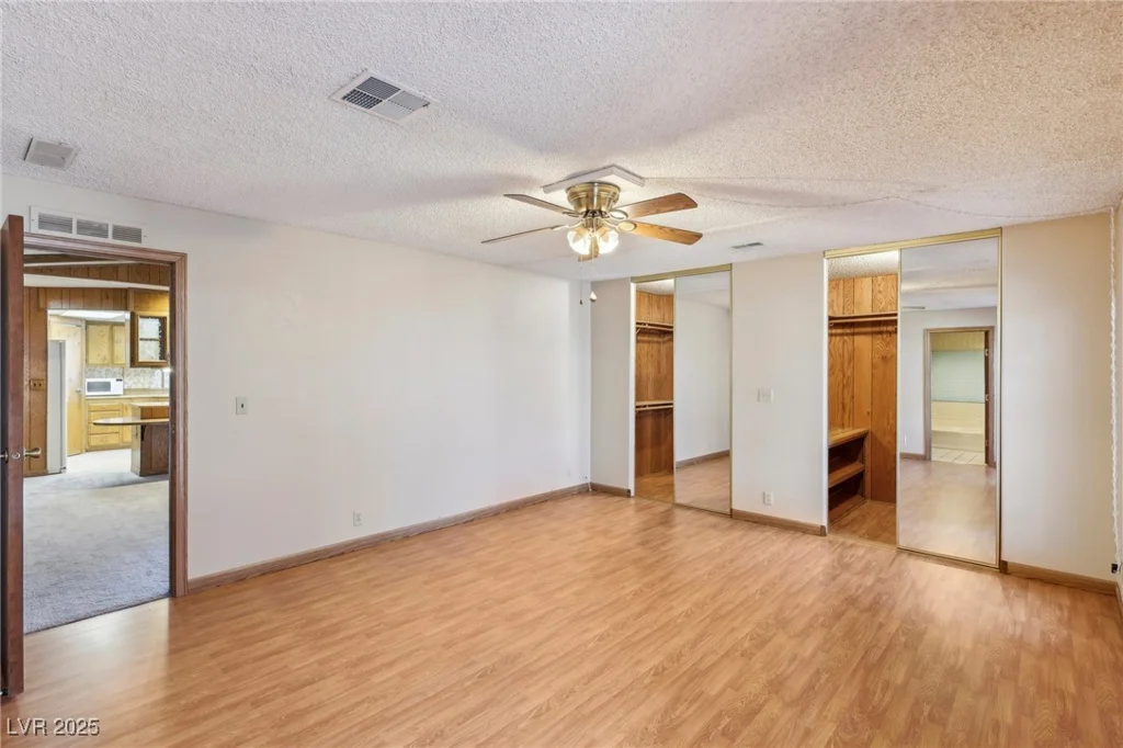 2949 Gavilan, Las Vegas, NV 89122