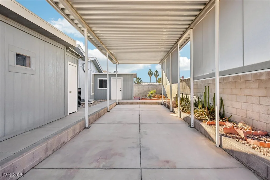 2949 Gavilan, Las Vegas, NV 89122