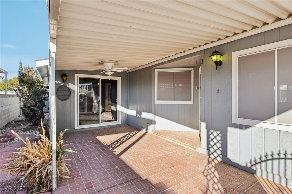 2949 Gavilan, Las Vegas, NV 89122