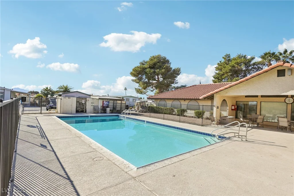 2949 Gavilan, Las Vegas, NV 89122