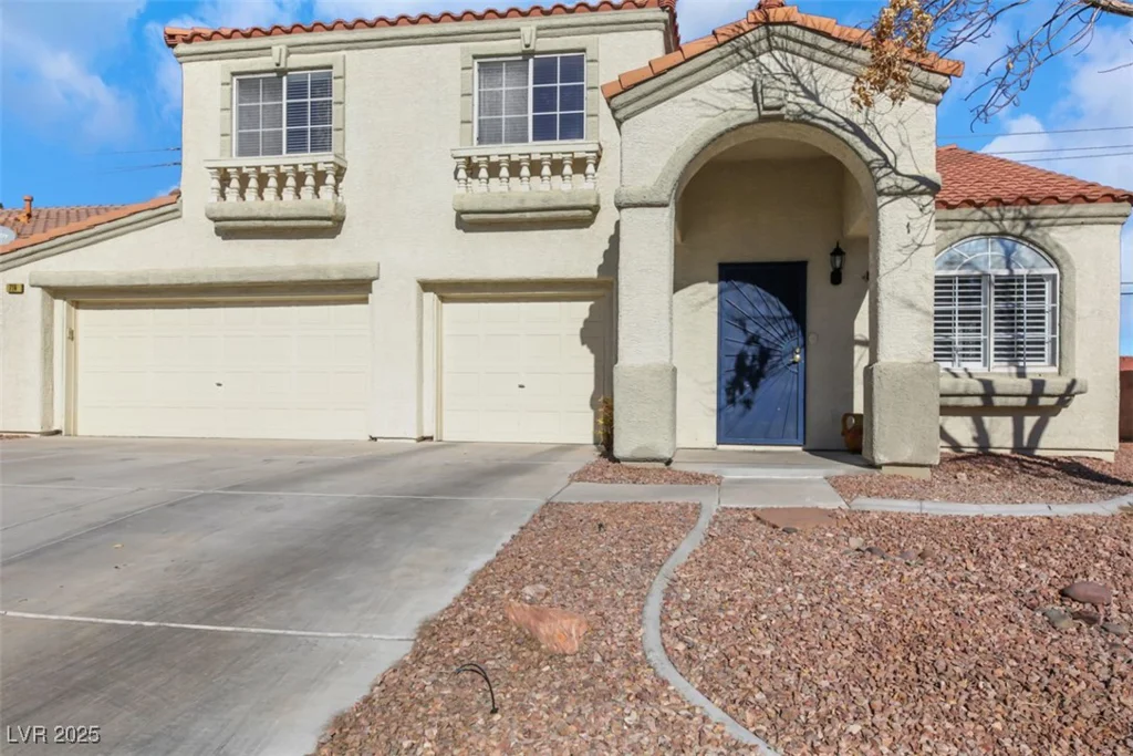 718 Glenwood Springs, North Las Vegas, NV 89032