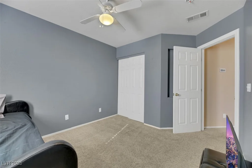718 Glenwood Springs, North Las Vegas, NV 89032