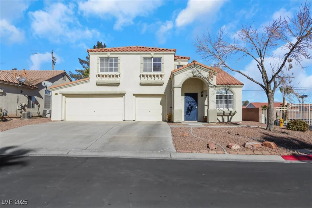 718 Glenwood Springs, North Las Vegas, NV 89032