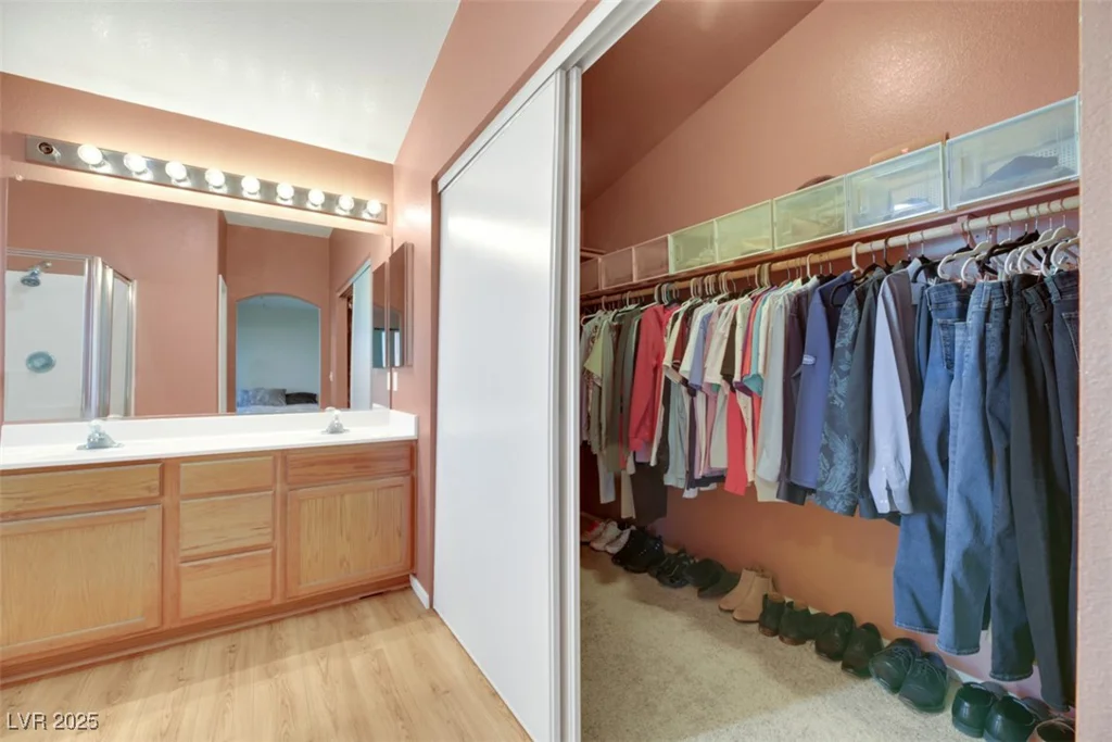 718 Glenwood Springs, North Las Vegas, NV 89032