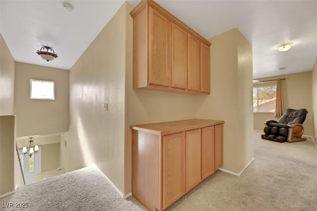 718 Glenwood Springs, North Las Vegas, NV 89032