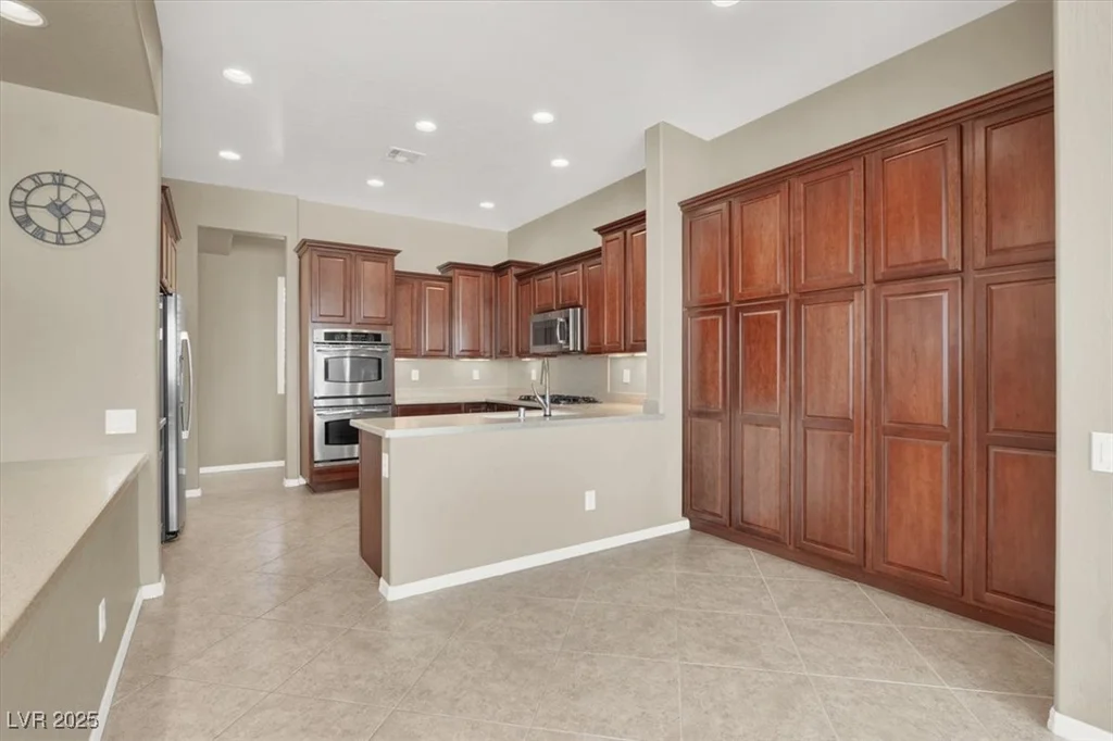 2423 Blair Castle, Henderson, NV 89044