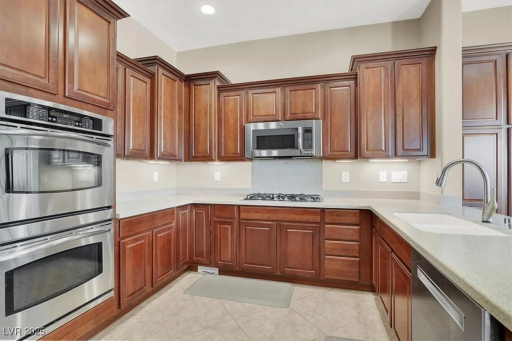 2423 Blair Castle, Henderson, NV 89044