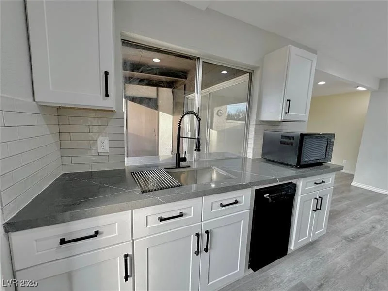 1405 Vegas Valley, Las Vegas, NV 89169