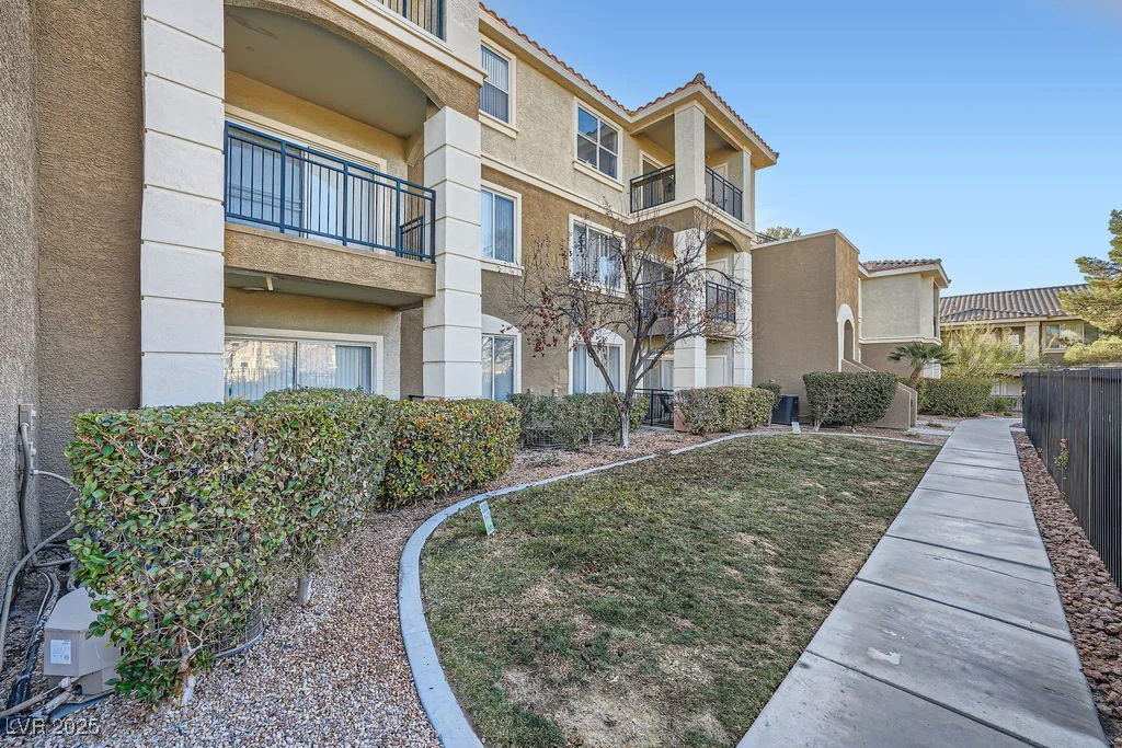 2900 Sunridge Heights, Henderson, NV 89052