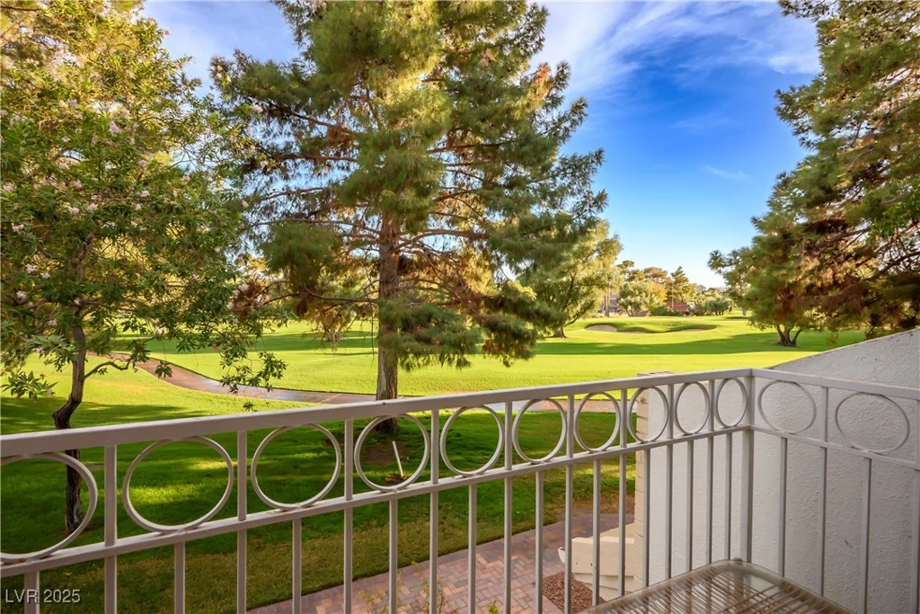 796 Tam O Shanter, Las Vegas, NV 89109