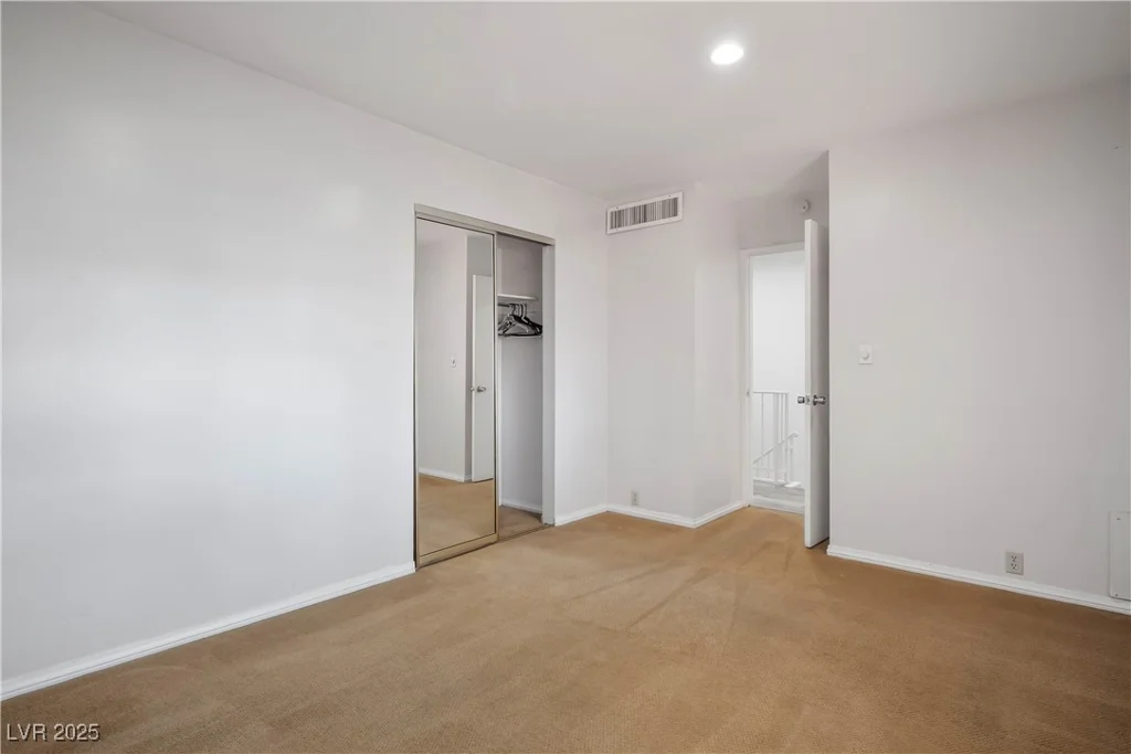 796 Tam O Shanter, Las Vegas, NV 89109
