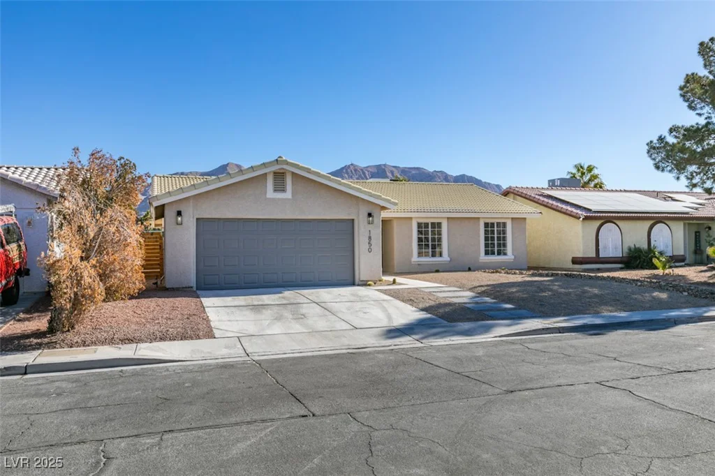 1850 Banaba, Las Vegas, NV 89156