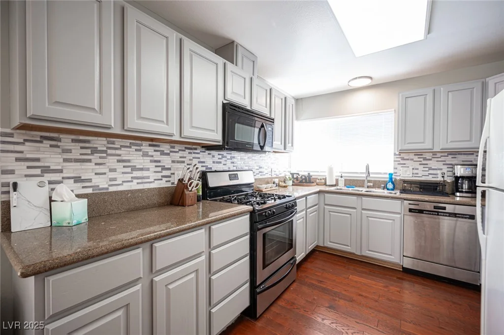 6575 Ellerhurst, Las Vegas, NV 89103