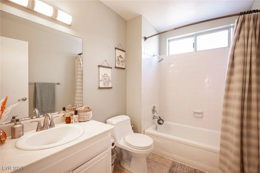 6575 Ellerhurst, Las Vegas, NV 89103