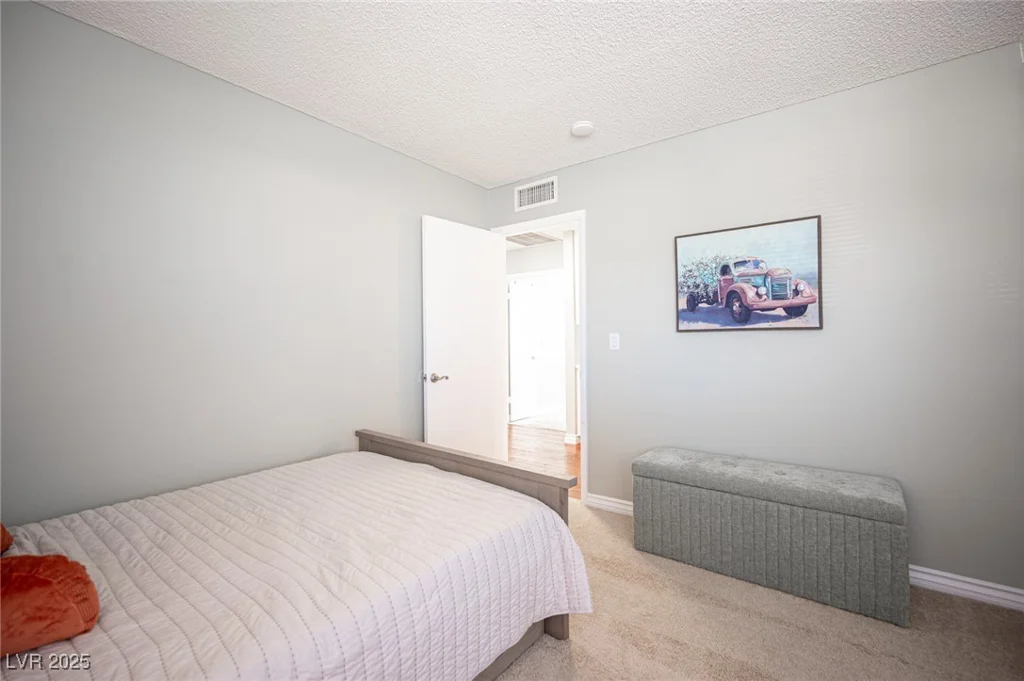 6575 Ellerhurst, Las Vegas, NV 89103